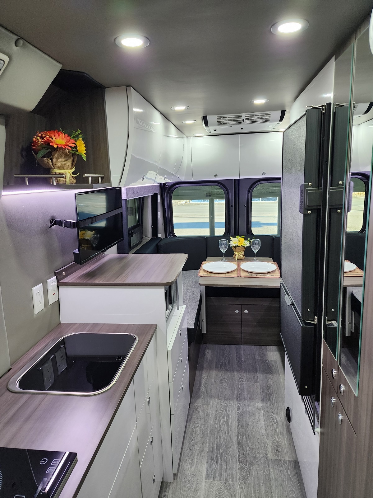 2024 Classe B Escapade VR B20 Neuf (à partir de 159 995$) | Escapade VR